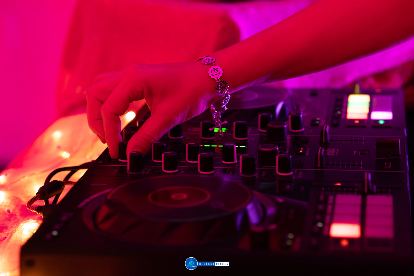 Mantra Rave - ecstatic dance with live sax and vocals