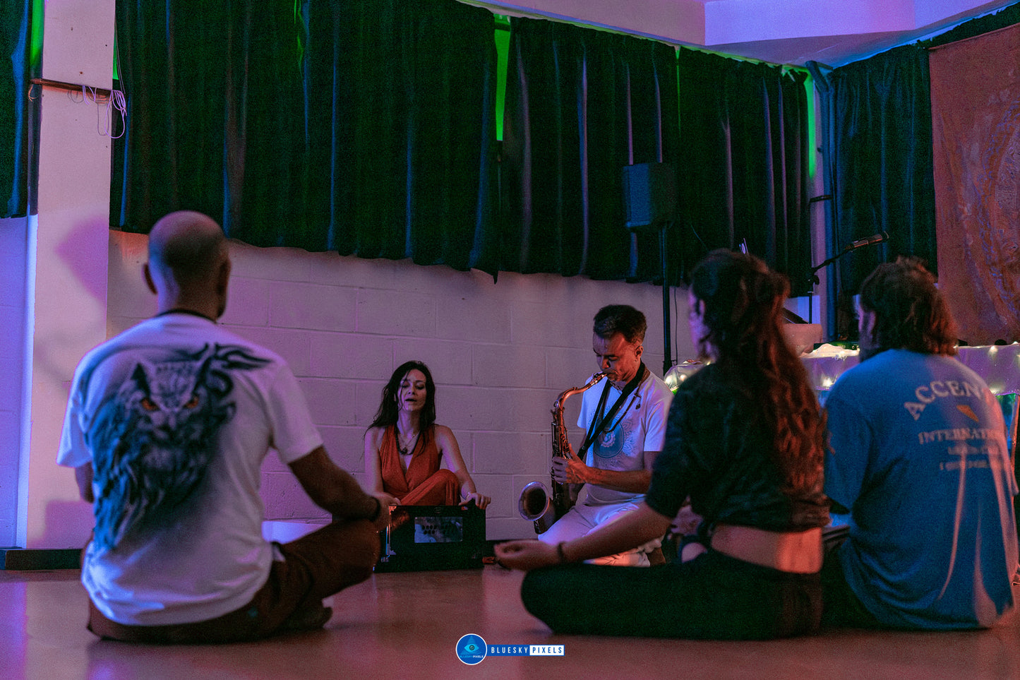 Sound Bath - saxophone, mantra chanting, singing bowls, harmonium - deeply relaxing and rejuvenating concert